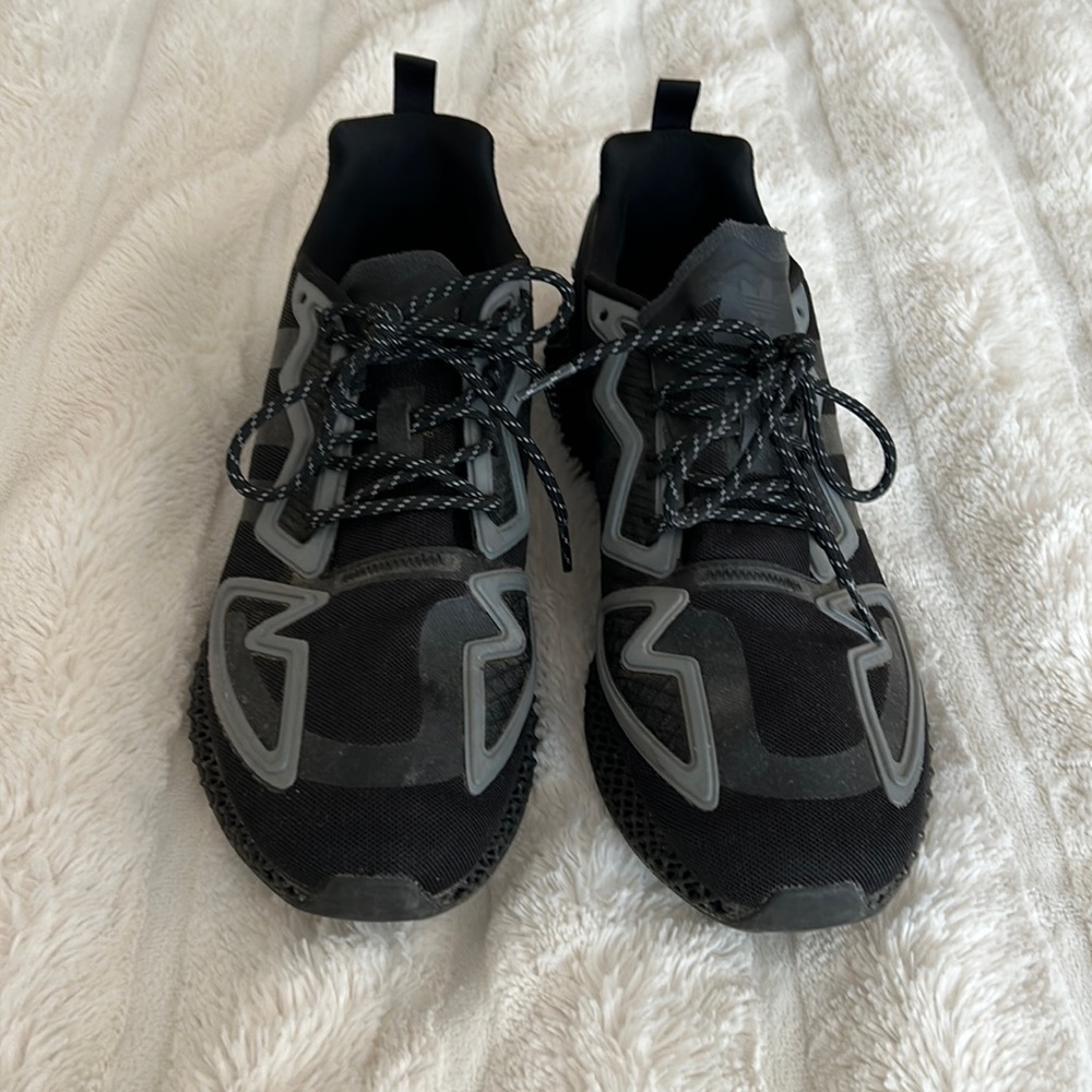 Men’s Adidas size 11